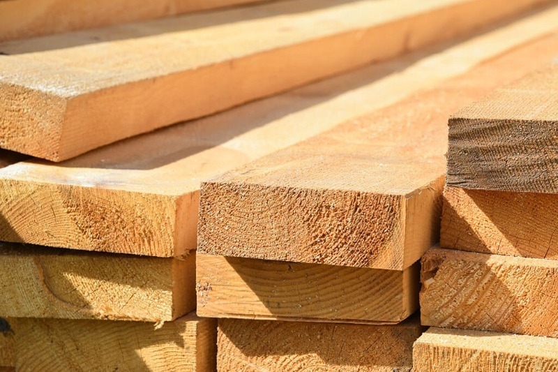 Žāvēti priedes un egles zāģmateriāli